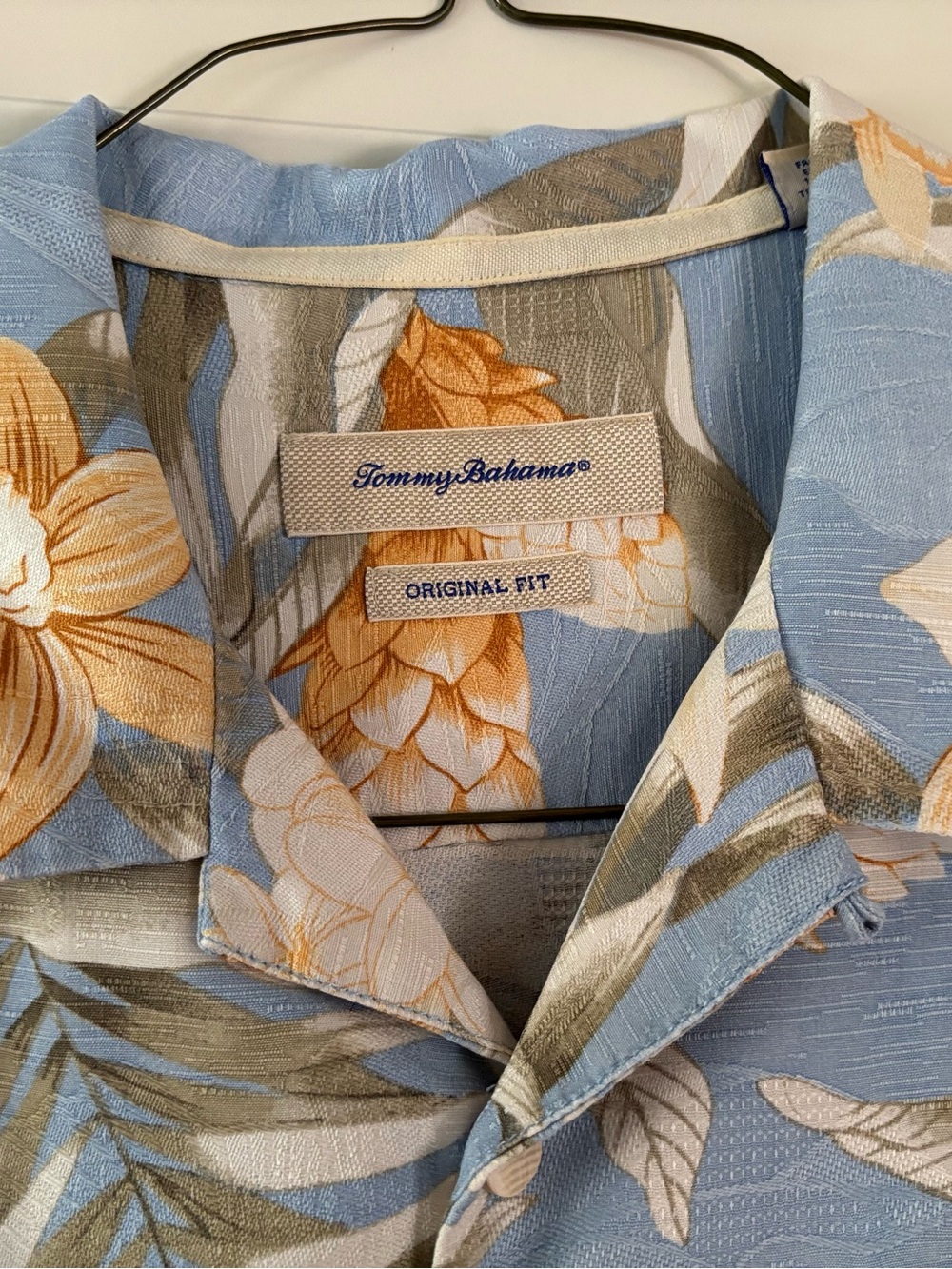 Men’s Tommy Bahama Blue Hawaiian Shirt - Excellent Condition